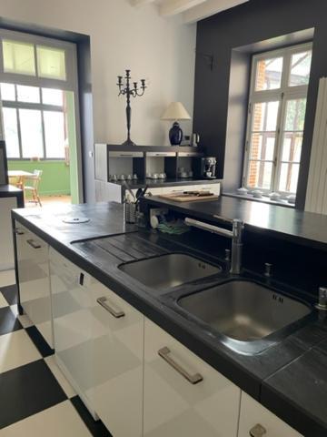 Le Logis Cholet 49300 Lieu Exceptionnel En Famille Ou Amis Mazieres-en-Mauges Exterior foto