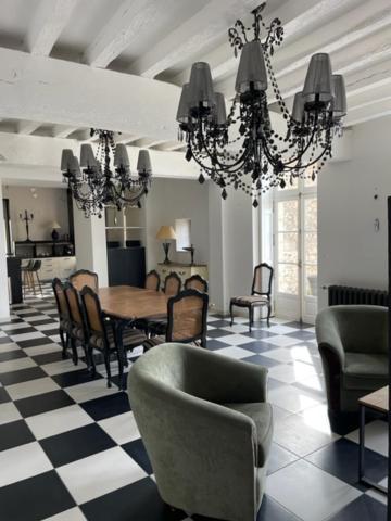 Le Logis Cholet 49300 Lieu Exceptionnel En Famille Ou Amis Mazieres-en-Mauges Exterior foto